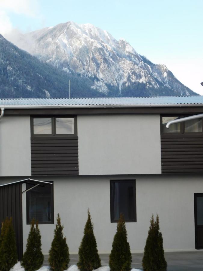 Mountain Vista Suites Zarnesti Luaran gambar