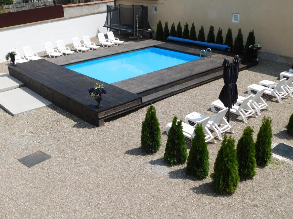 Mountain Vista Suites Zarnesti Luaran gambar