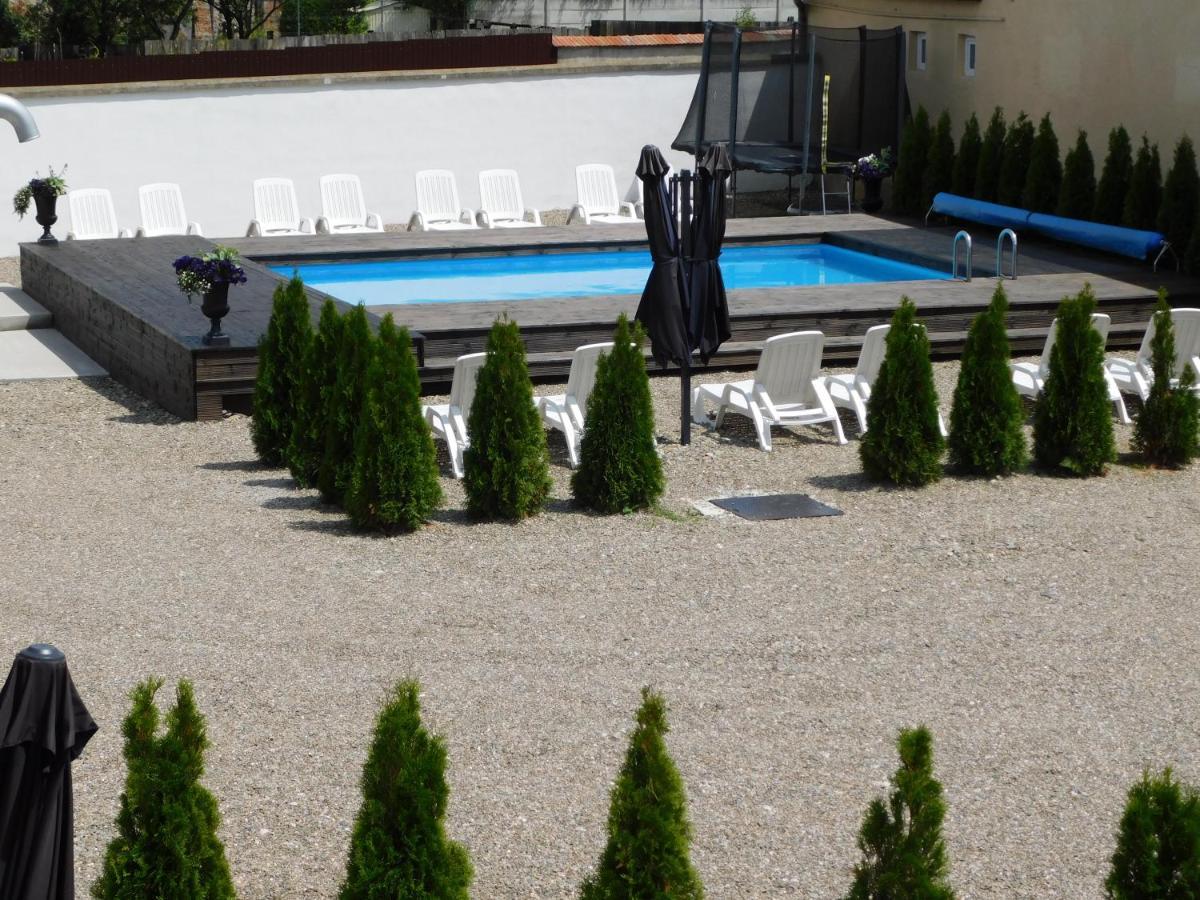 Mountain Vista Suites Zarnesti Luaran gambar