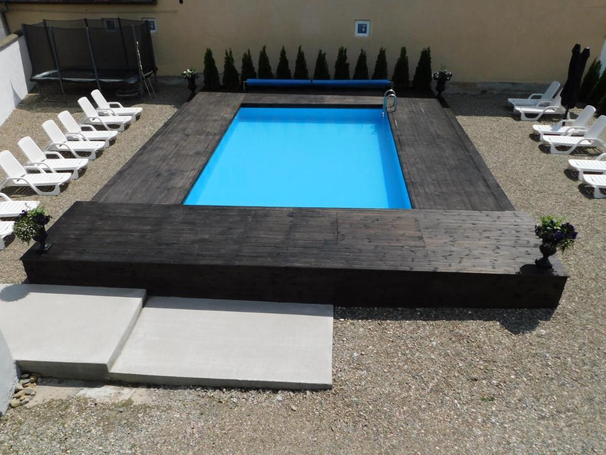 Mountain Vista Suites Zarnesti Luaran gambar